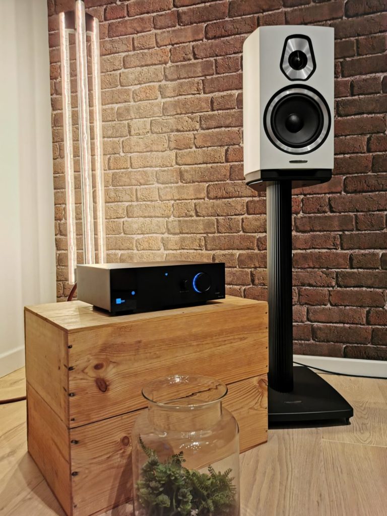 Sonus Faber Sonetto II et Lyngdorf TDAI-1120